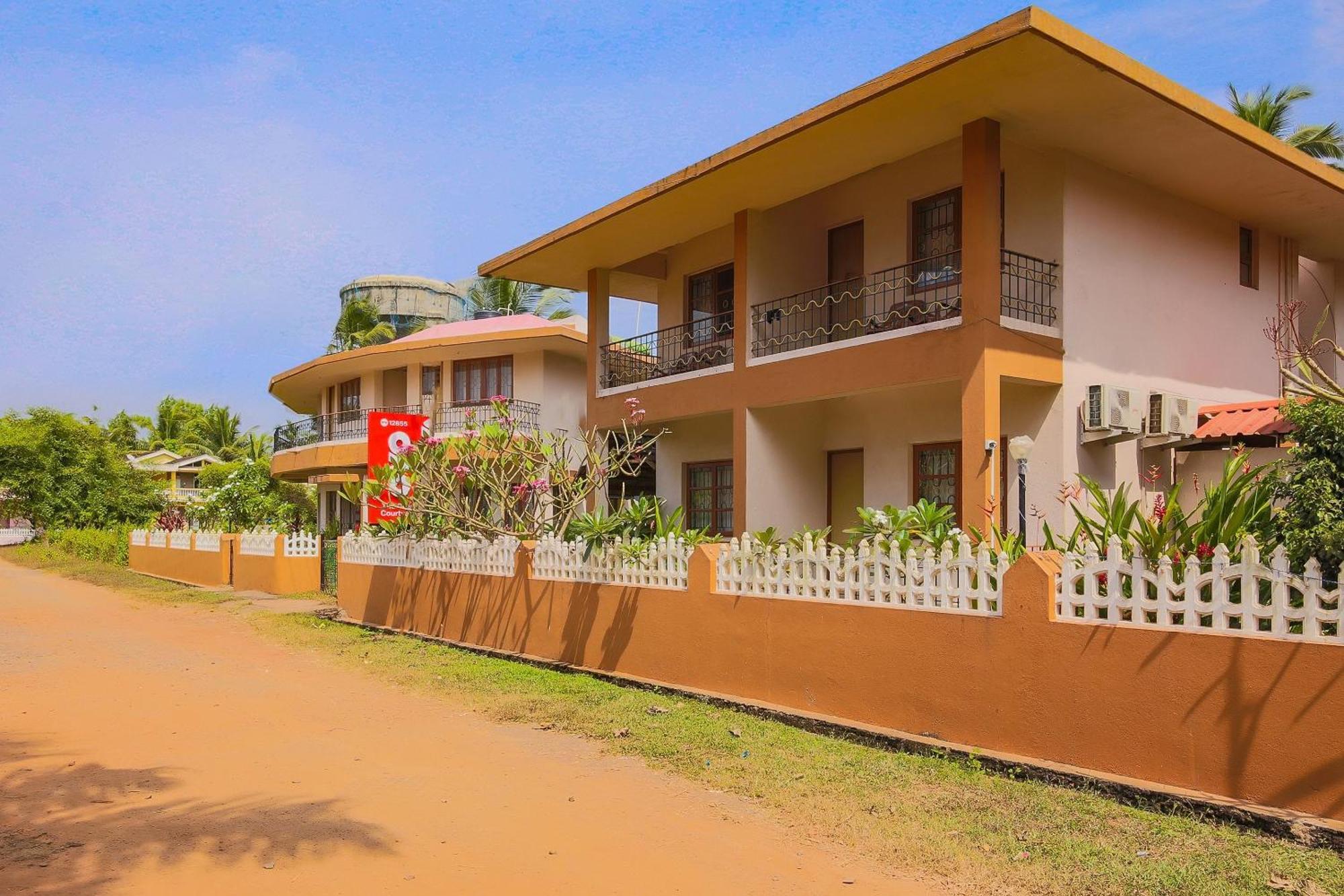 Super Hotel O The Goan Courtyard Colva Esterno foto